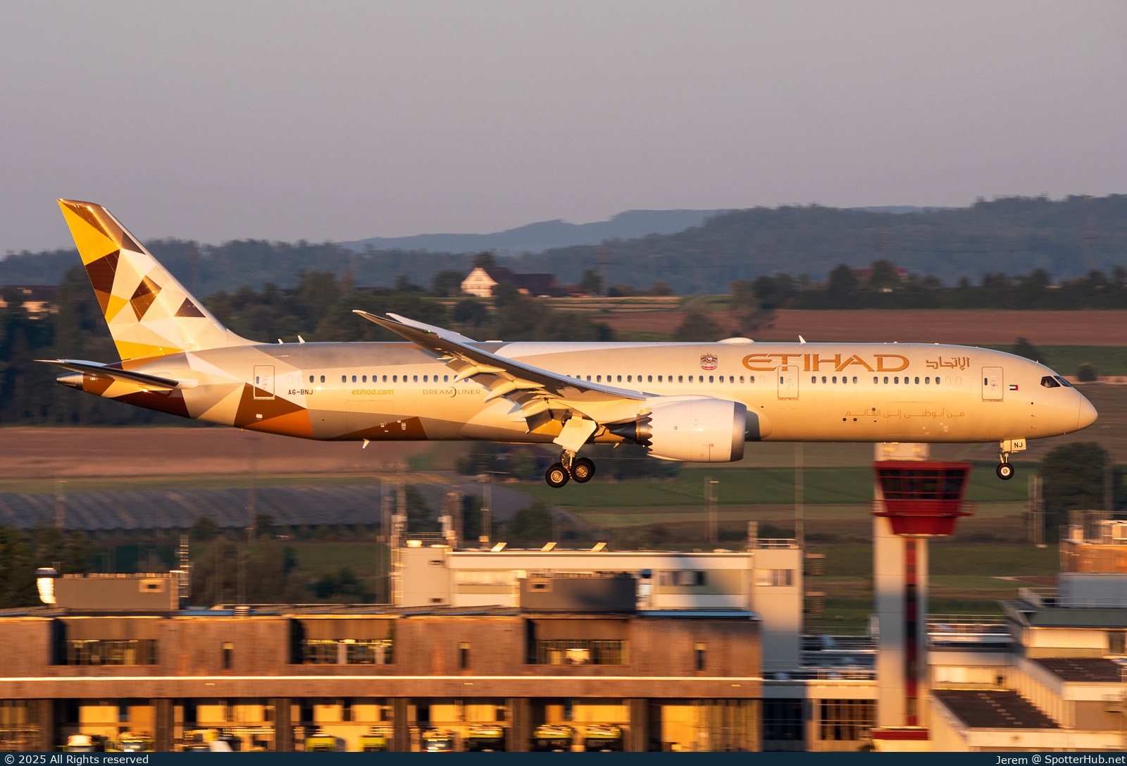 Photo of A6-BNJ - Boeing 787-9 Dreamliner operated by Etihad Airways