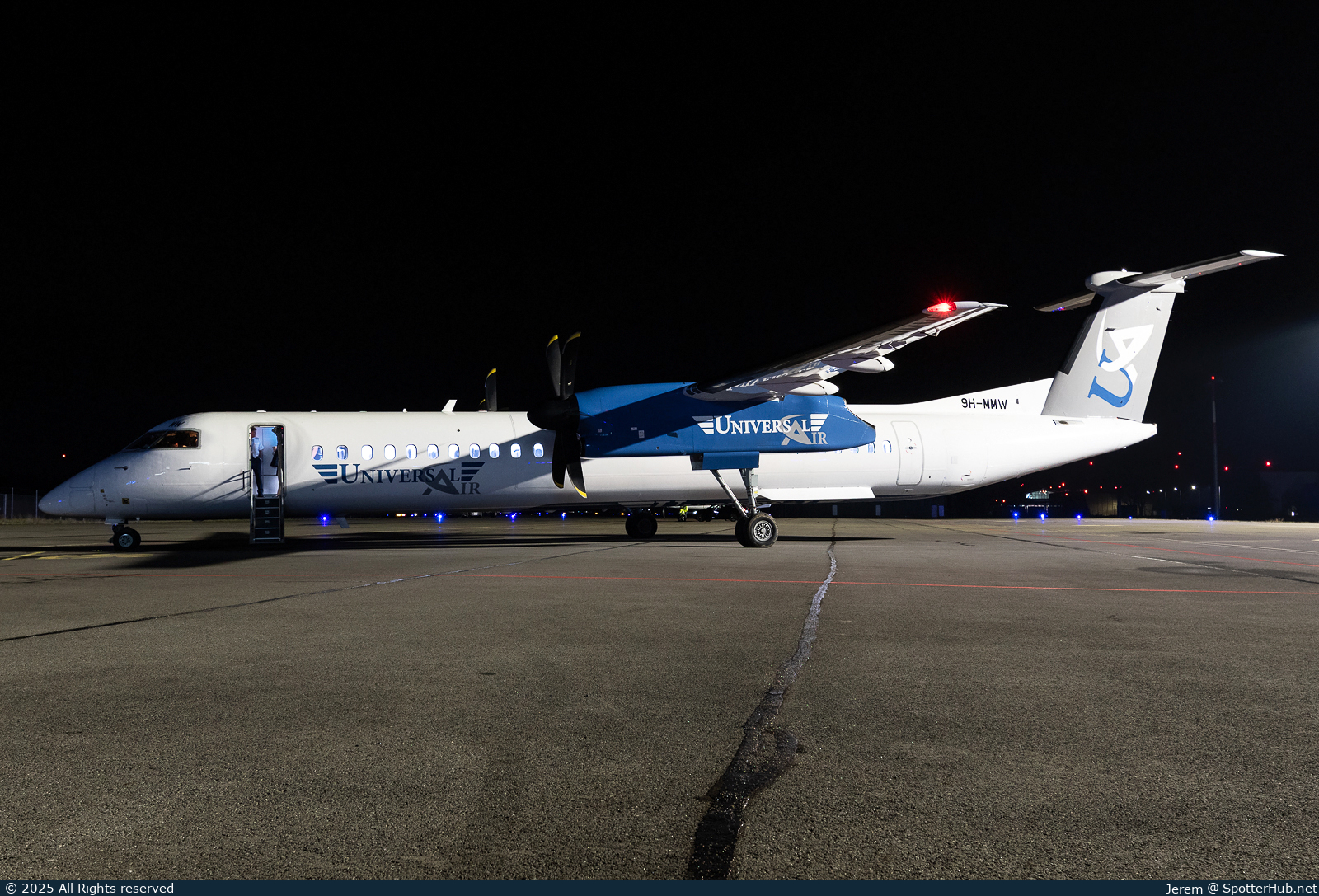 Photo of 9H-MMW - Bombardier DHC-8-402 Dash 8 Q400 operated by Universal Air