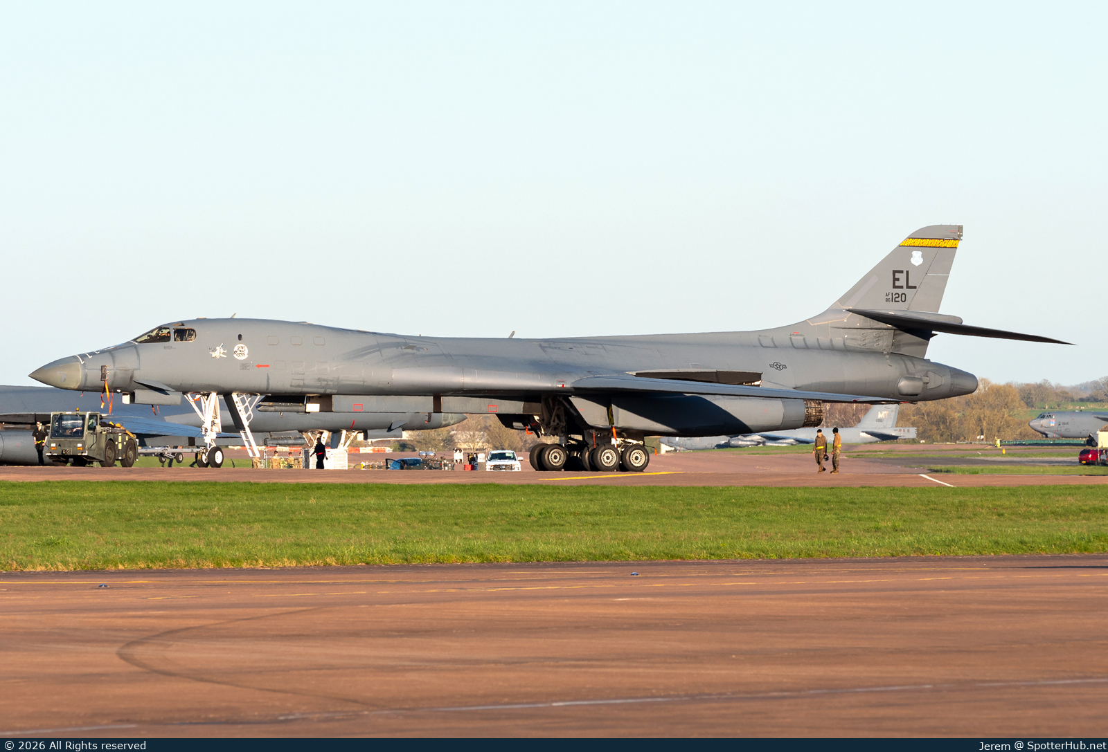 Photo of 86-0120 - Rockwell B-1B Lancer operated by US Air Force