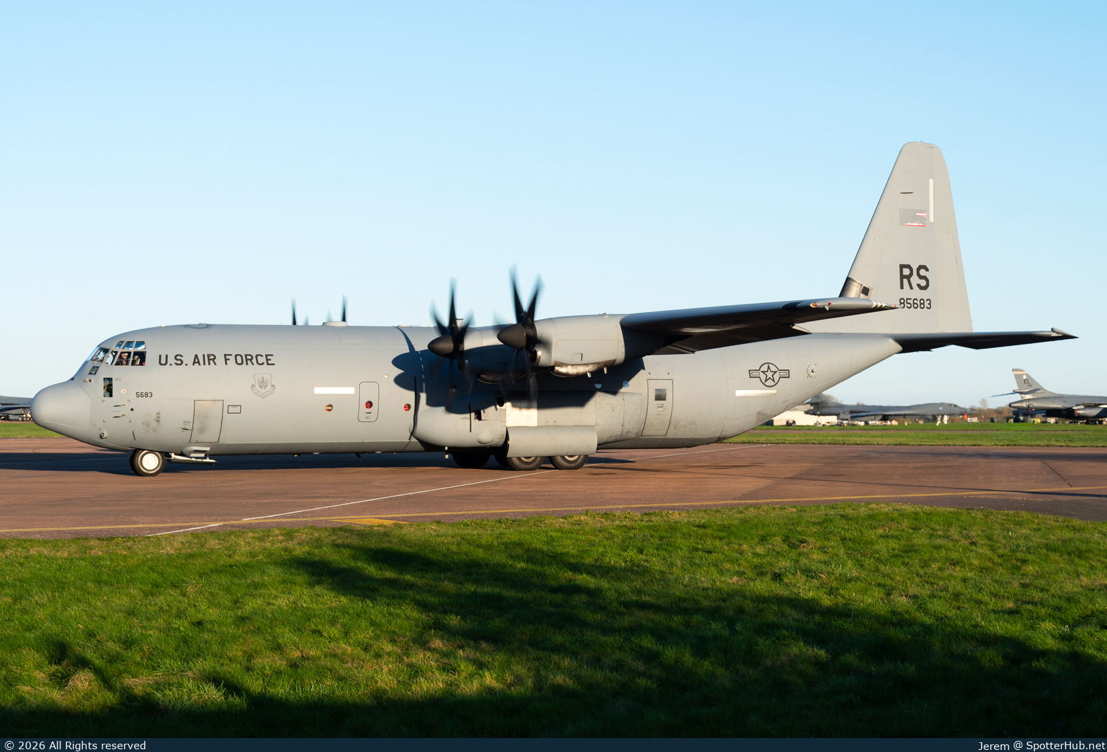 Photo of 08-5683 - Lockheed Martin C-130J-30 Super Hercules operated by US Air Force