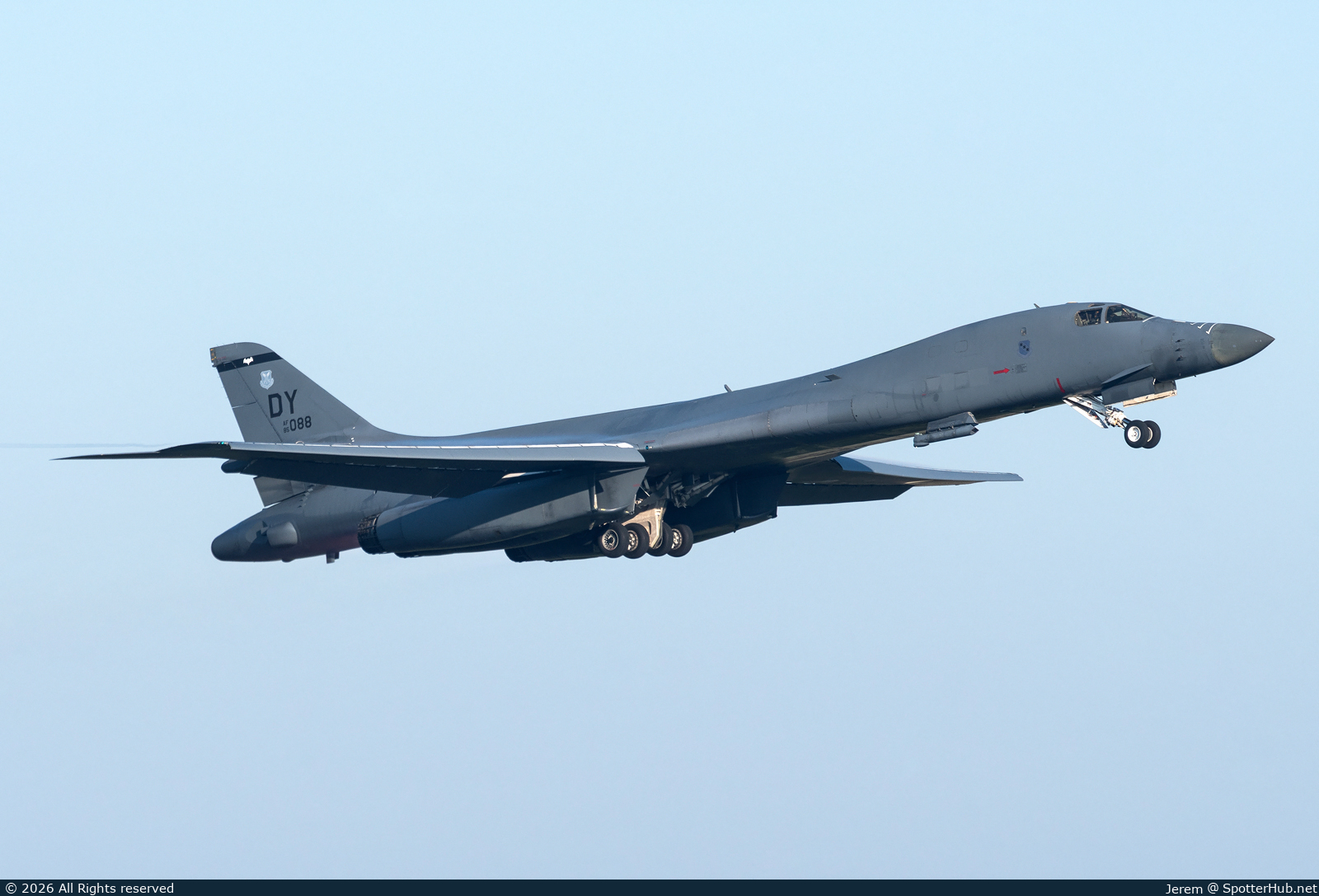 Photo of 85-0088 - Rockwell B-1B Lancer operated by US Air Force