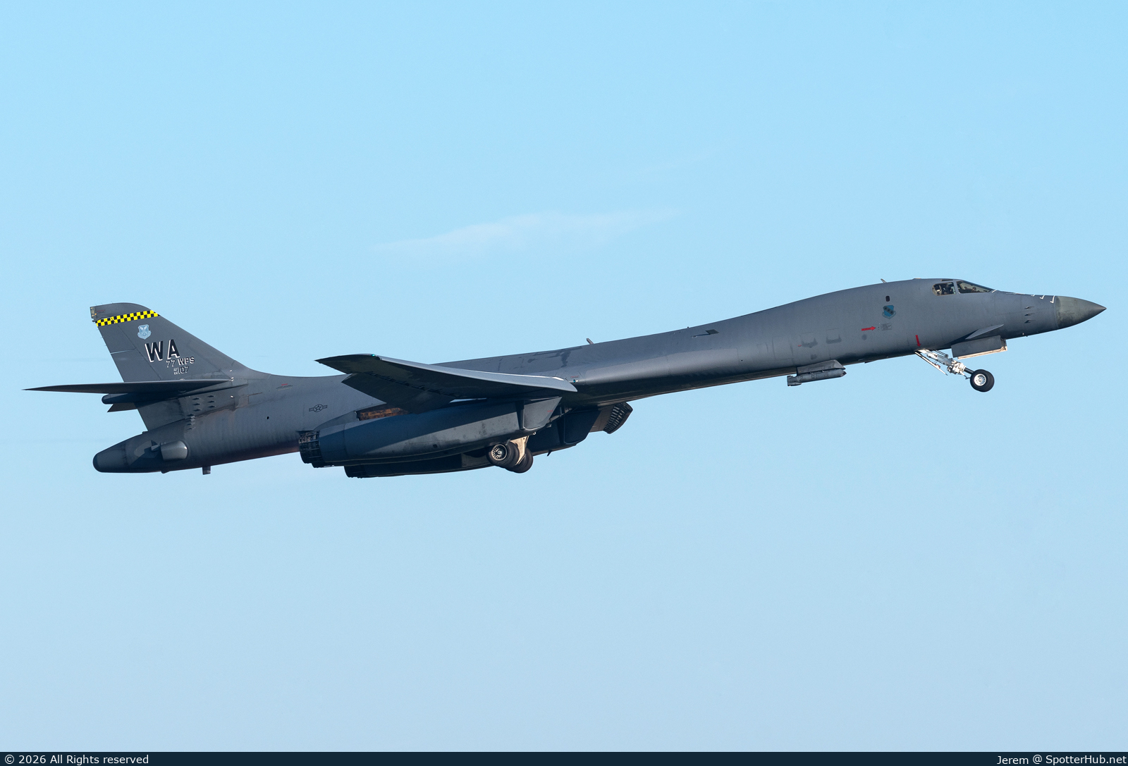Photo of 86-0107 - Rockwell B-1B Lancer operated by US Army Air Force