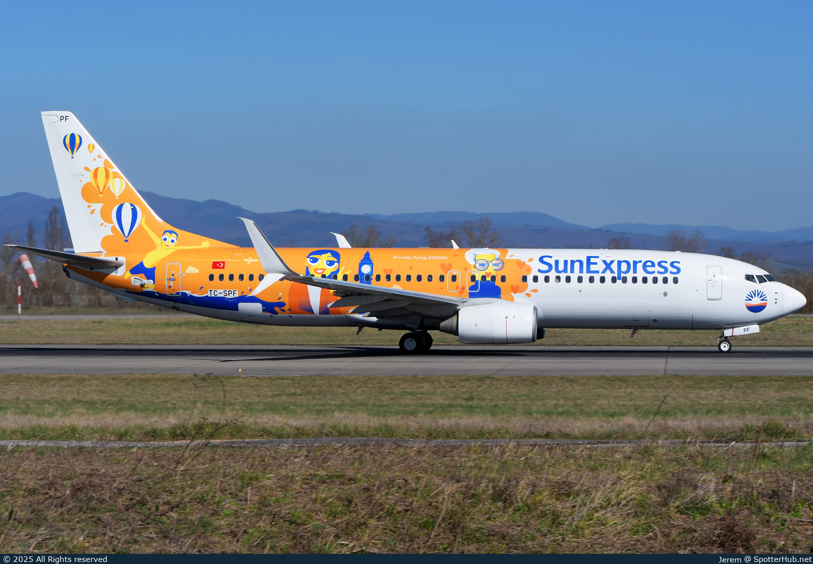 Photo of TC-SPF - Boeing 737-8K5 operated by SunExpress