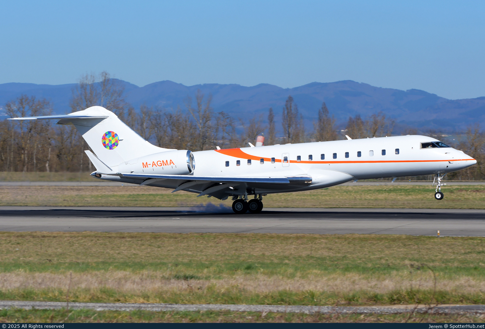 Photo of M-AGMA - Bombardier Global Express XRS operated by Private