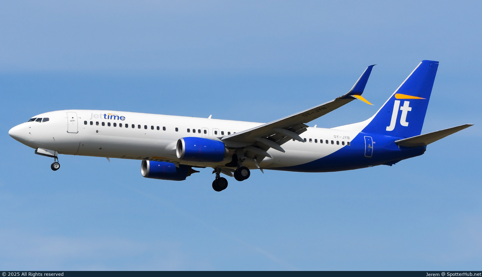 Photo of OY-JYB - Boeing 737-8KN operated by Jettime