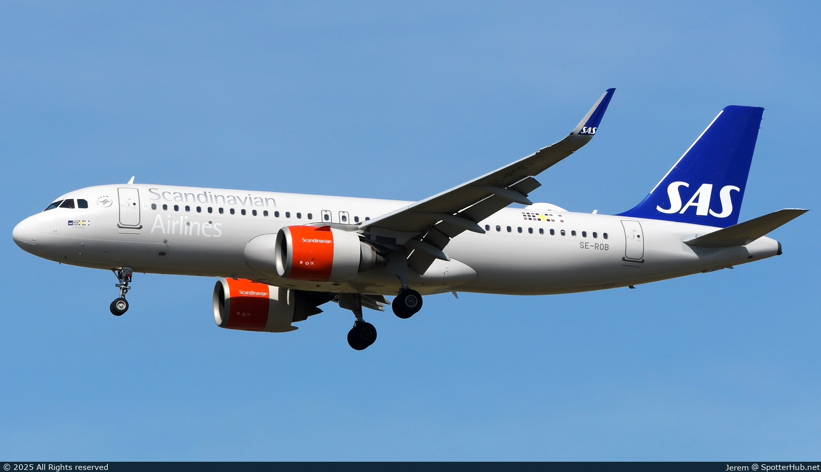 Photo of SE-ROB - Airbus A320-251N operated by SAS Scandinavian Airlines