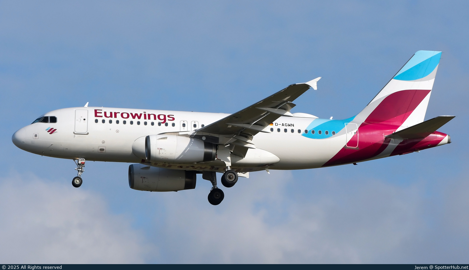 Photo of D-AGWN - Airbus A319-132 operated by Eurowings