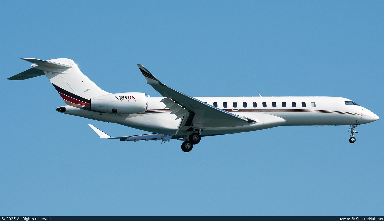 Photo of N189QS - Bombardier Global 7500 operated by NetJets