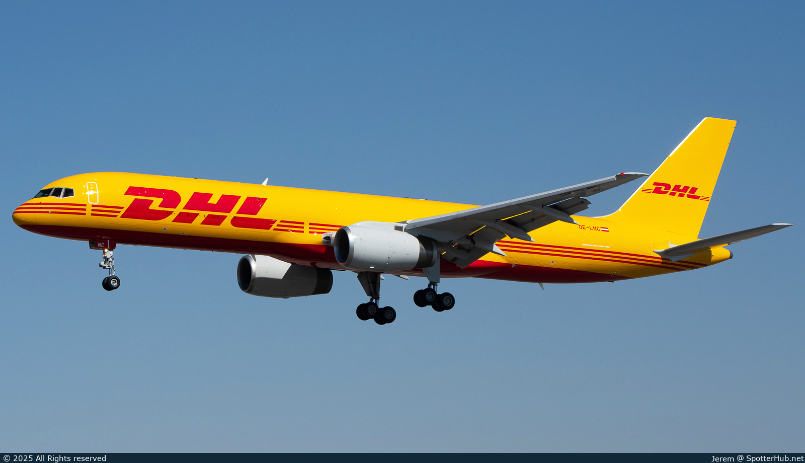 Photo of OE-LNC - Boeing 757-28A(PCF) operated by DHL Air Austria