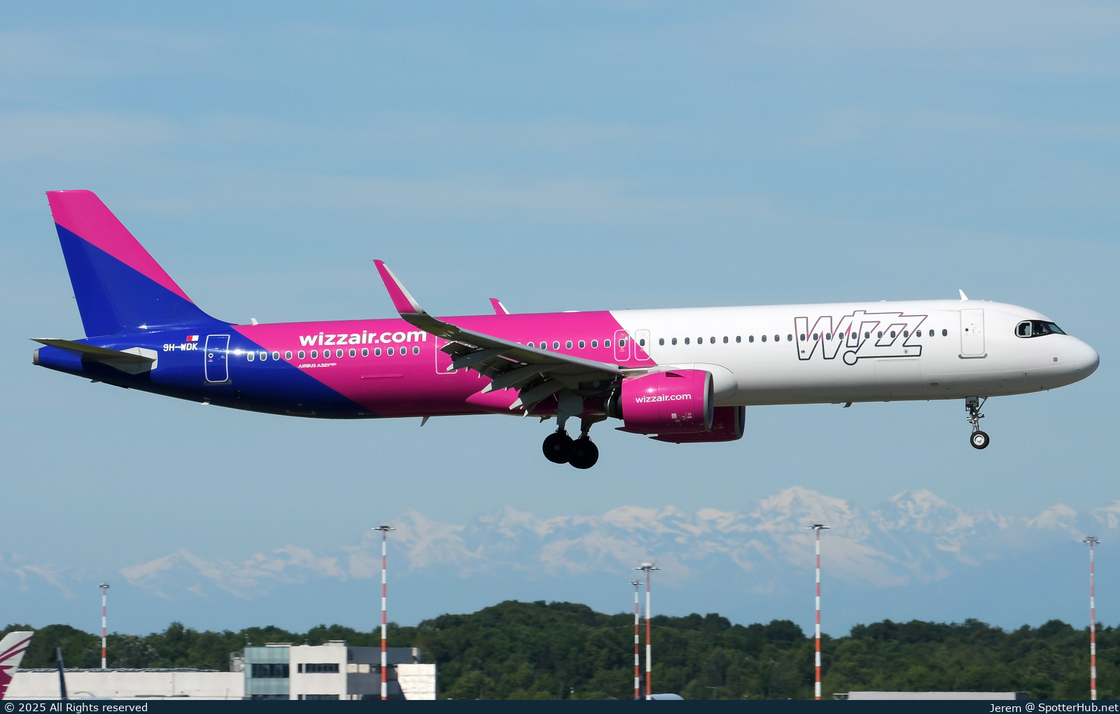 Photo of 9H-WDK - Airbus A321-271NX operated by Wizz Air Malta