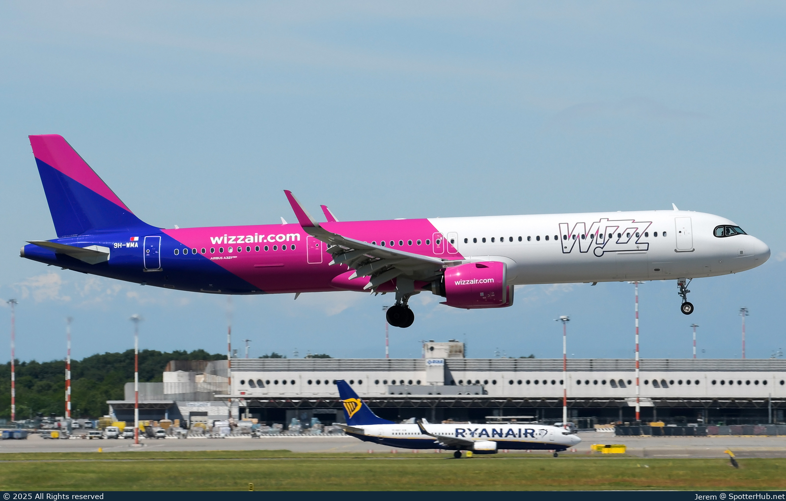 Photo of 9H-WMA - Airbus A321-271NX operated by Wizz Air Malta