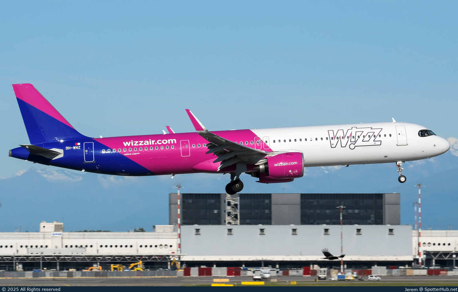 Photo of 9H-WNZ - Airbus A321-271NX operated by Wizz Air Malta