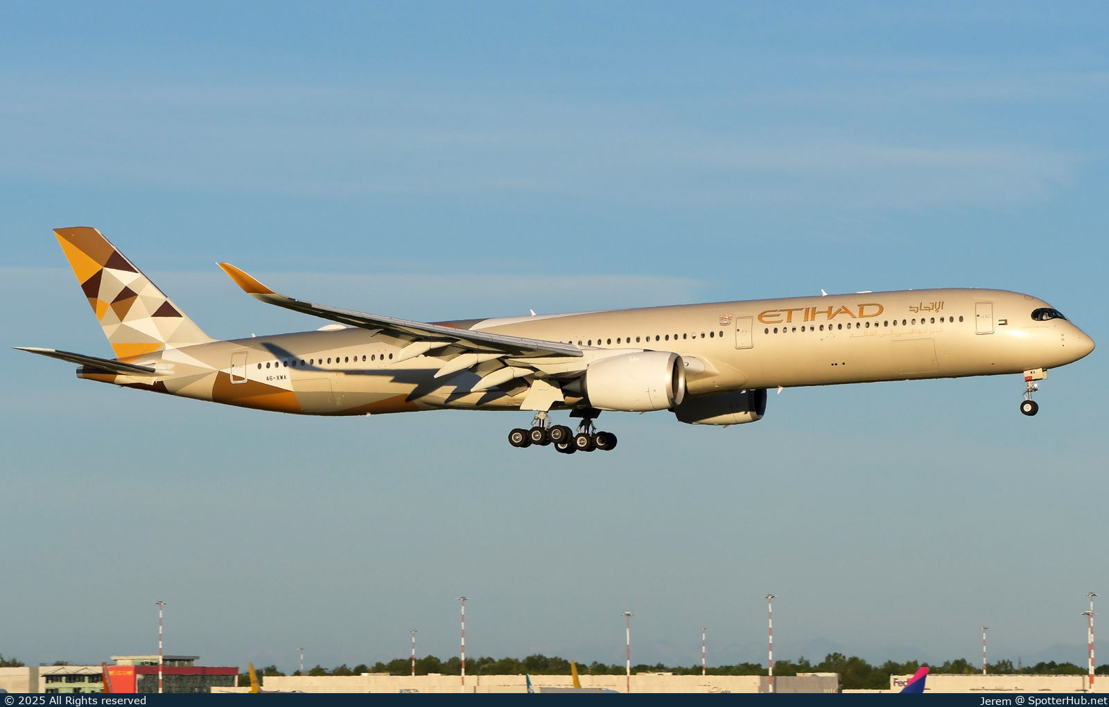 Photo of A6-XWA - Airbus A350-1041 operated by Etihad Airways