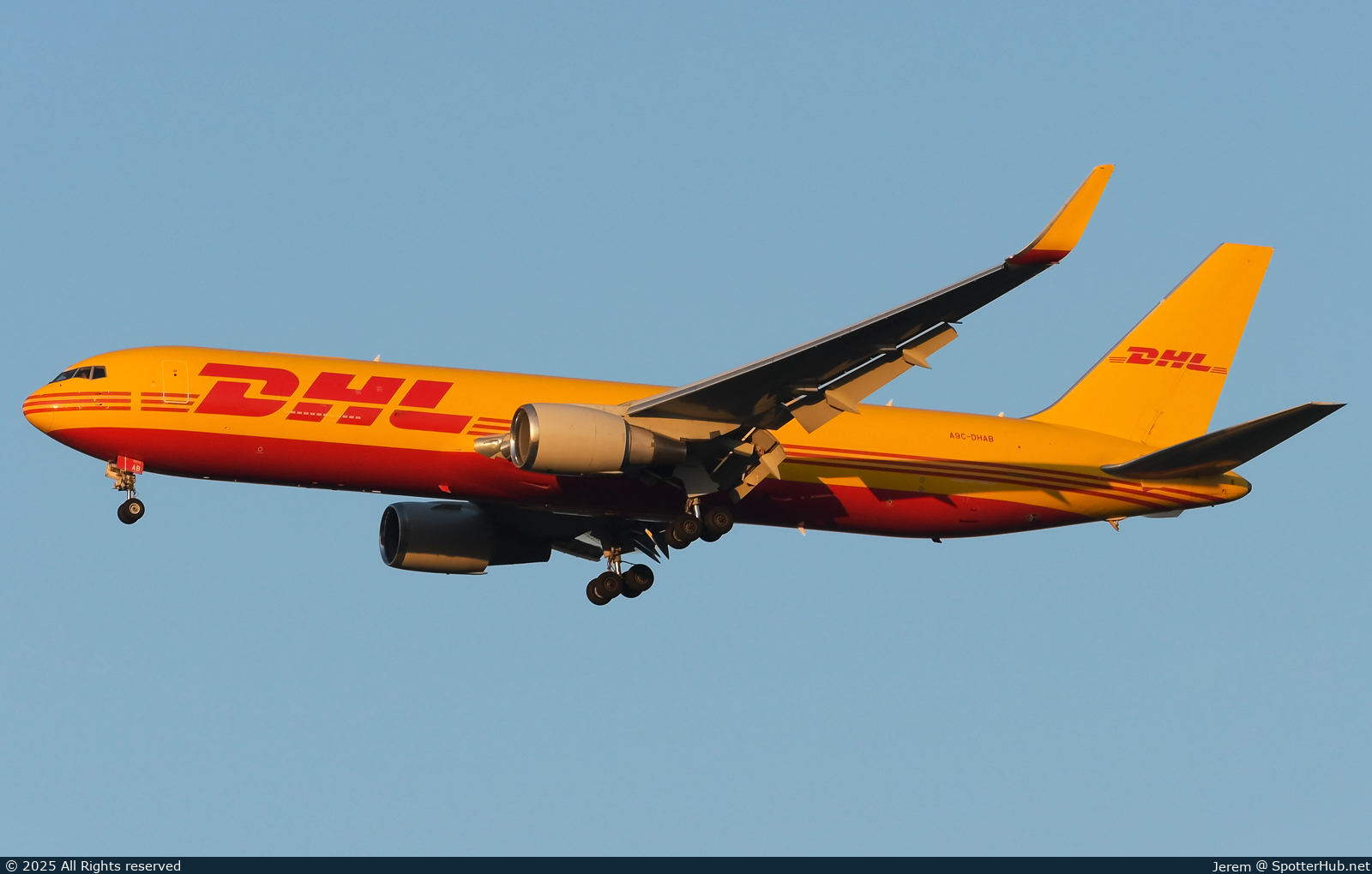 Photo of A9C-DHAB - Boeing 767-323(ER)(BDSF) operated by DHL International Aviation