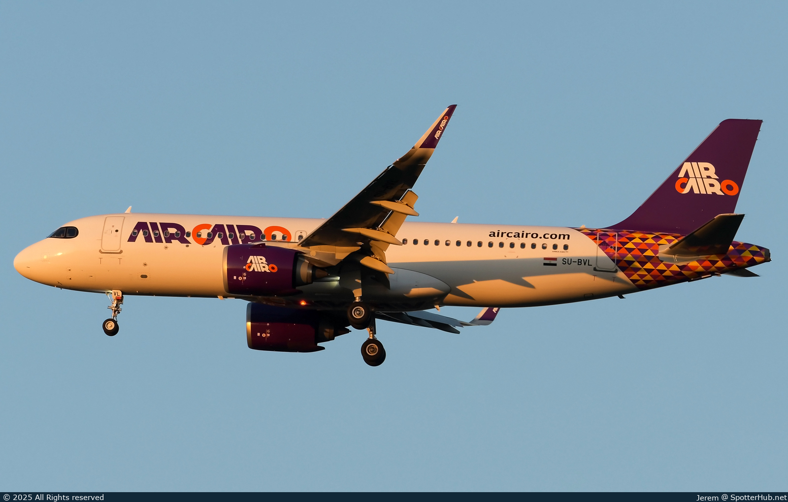 Photo of SU-BVL - Airbus A320-251N operated by Air Cairo