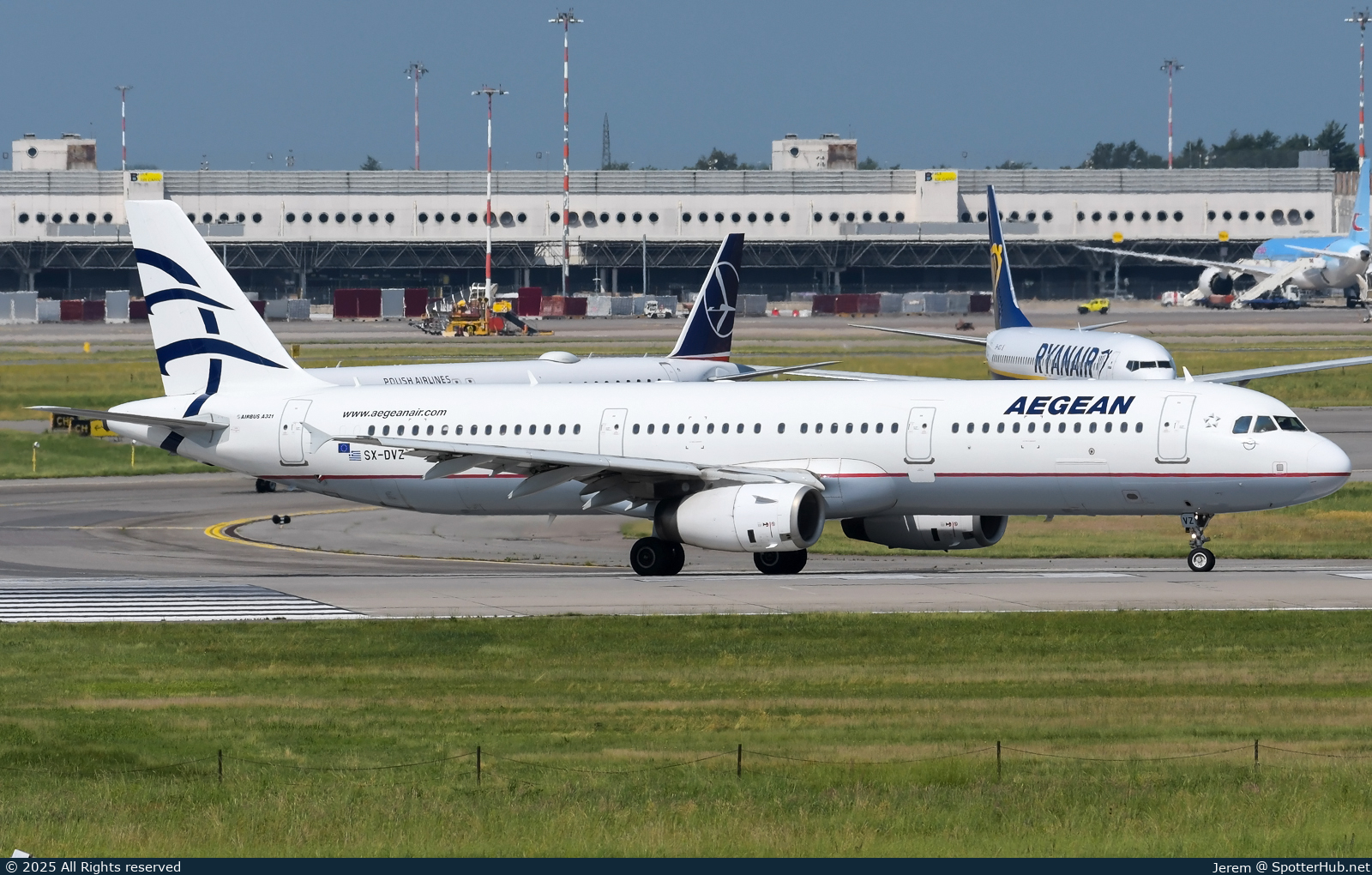 Photo of SX-DVZ - Airbus A321-231 operated by Aegean Airlines