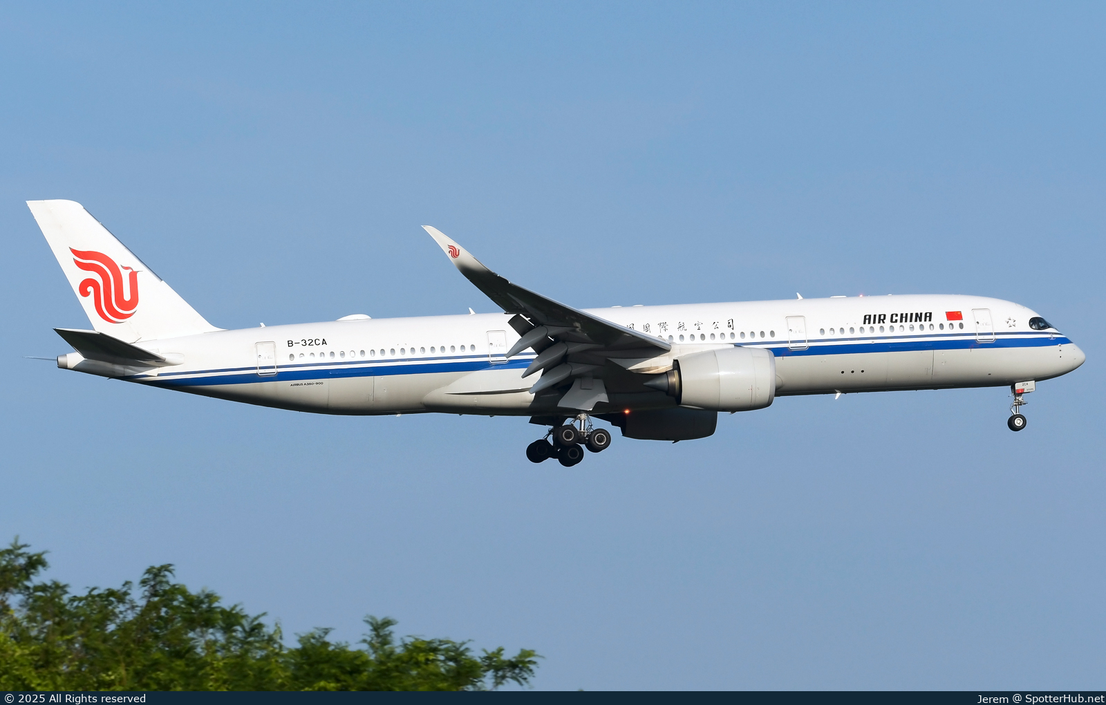 Photo of B-32CA - Airbus A350-941 operated by Air China