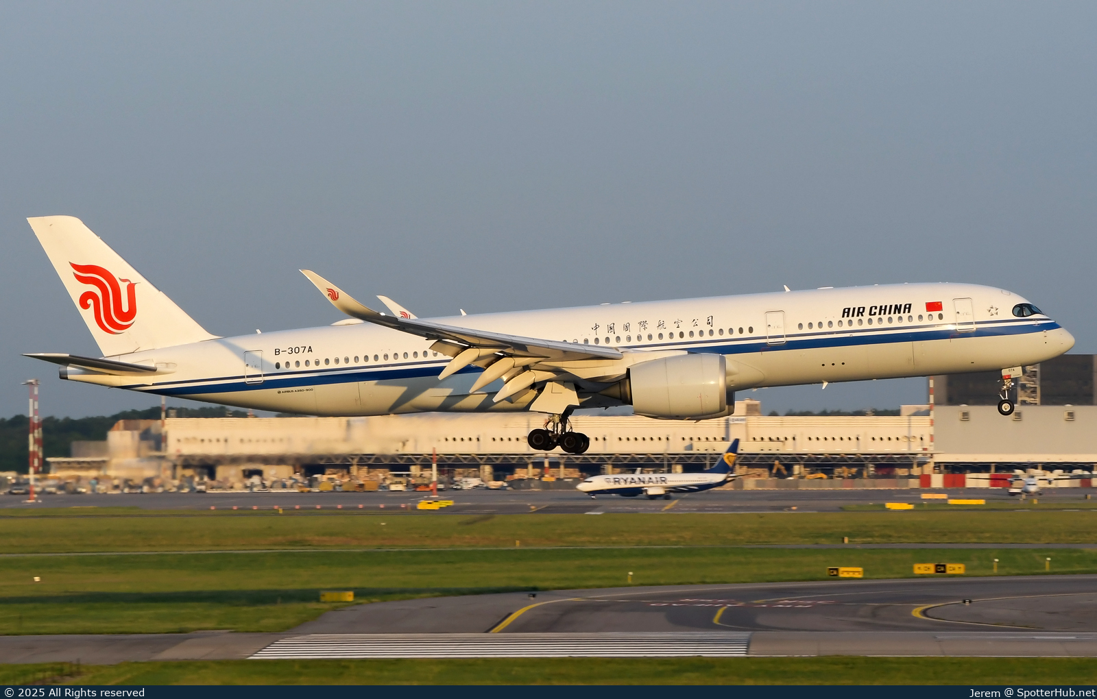 Photo of B-307A - Airbus A350-941 operated by Air China