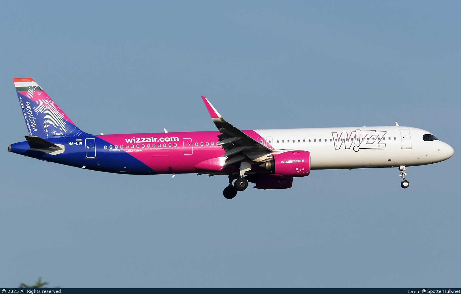 Photo of HA-LGI - Airbus A321-271NX operated by Wizz Air