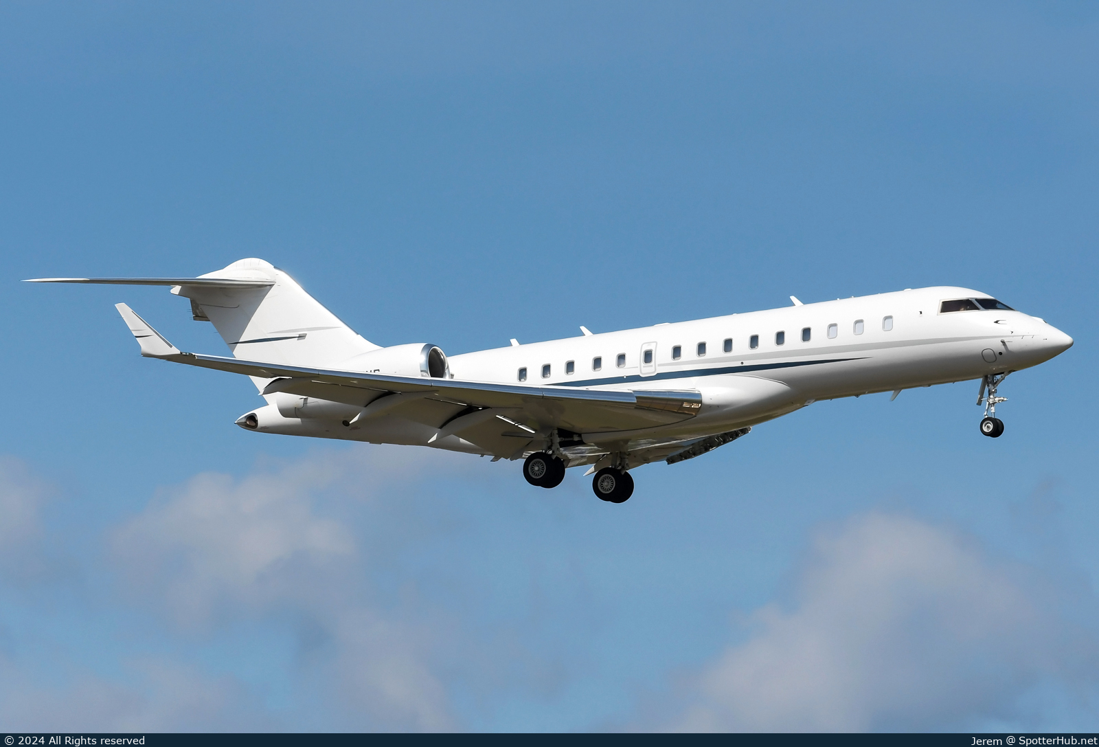 Photo of 9H-OVG - Bombardier Global 6000 operated by Elitavia Malta