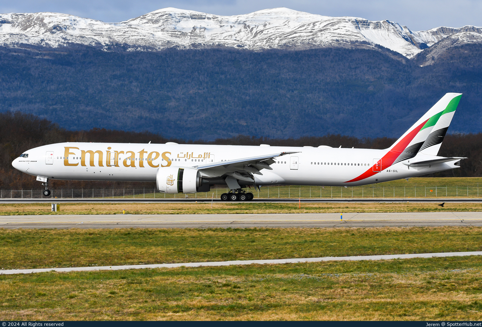 Photo of A6-SIL - Boeing 777-35R(ER) operated by United Arab Emirates Presidential Flight
