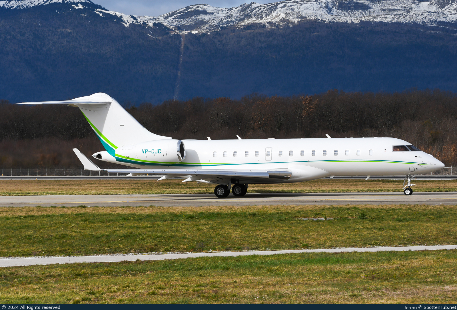 Photo of VP-CJC - Bombardier Global 6000 operated by TAG Aviation Asia