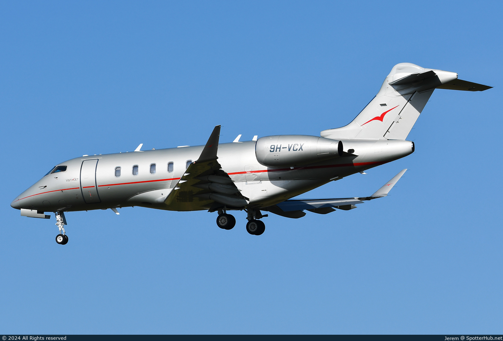 Photo of 9H-VCX - Bombardier Challenger 350 operated by VistaJet