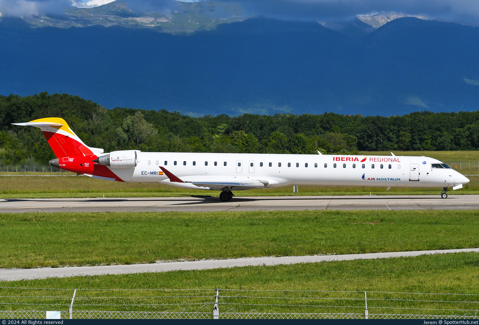 Photo of EC-MRI - Bombardier CRJ-1000 operated by Iberia Regional (opb Air Nostrum)