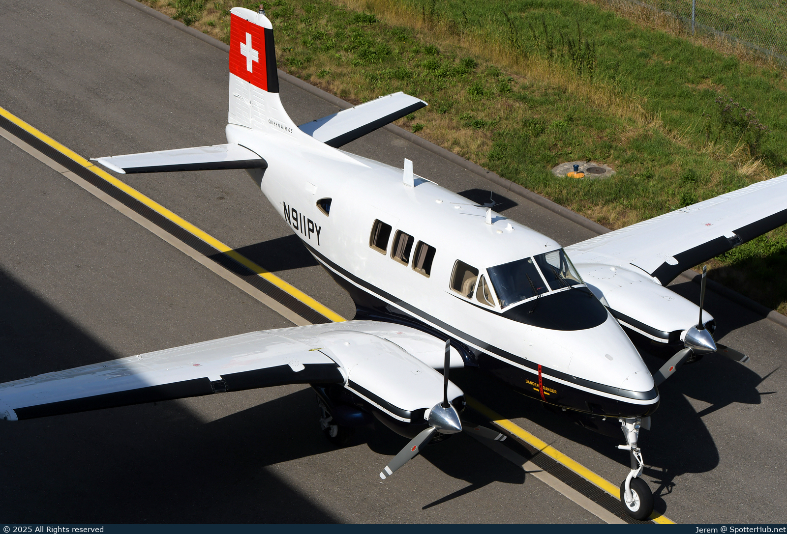 Photo of N911PY - Beechcraft 65 Queen Air operated by Private