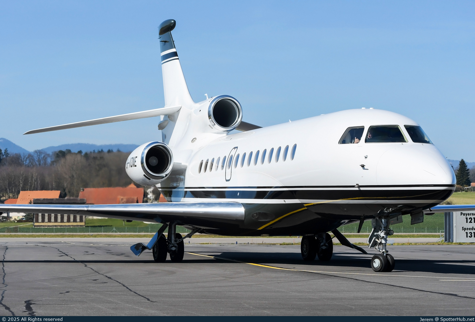 Photo of 9H-XONE - Dassault Falcon 7X operated by Tyrolean Jet Service Malta