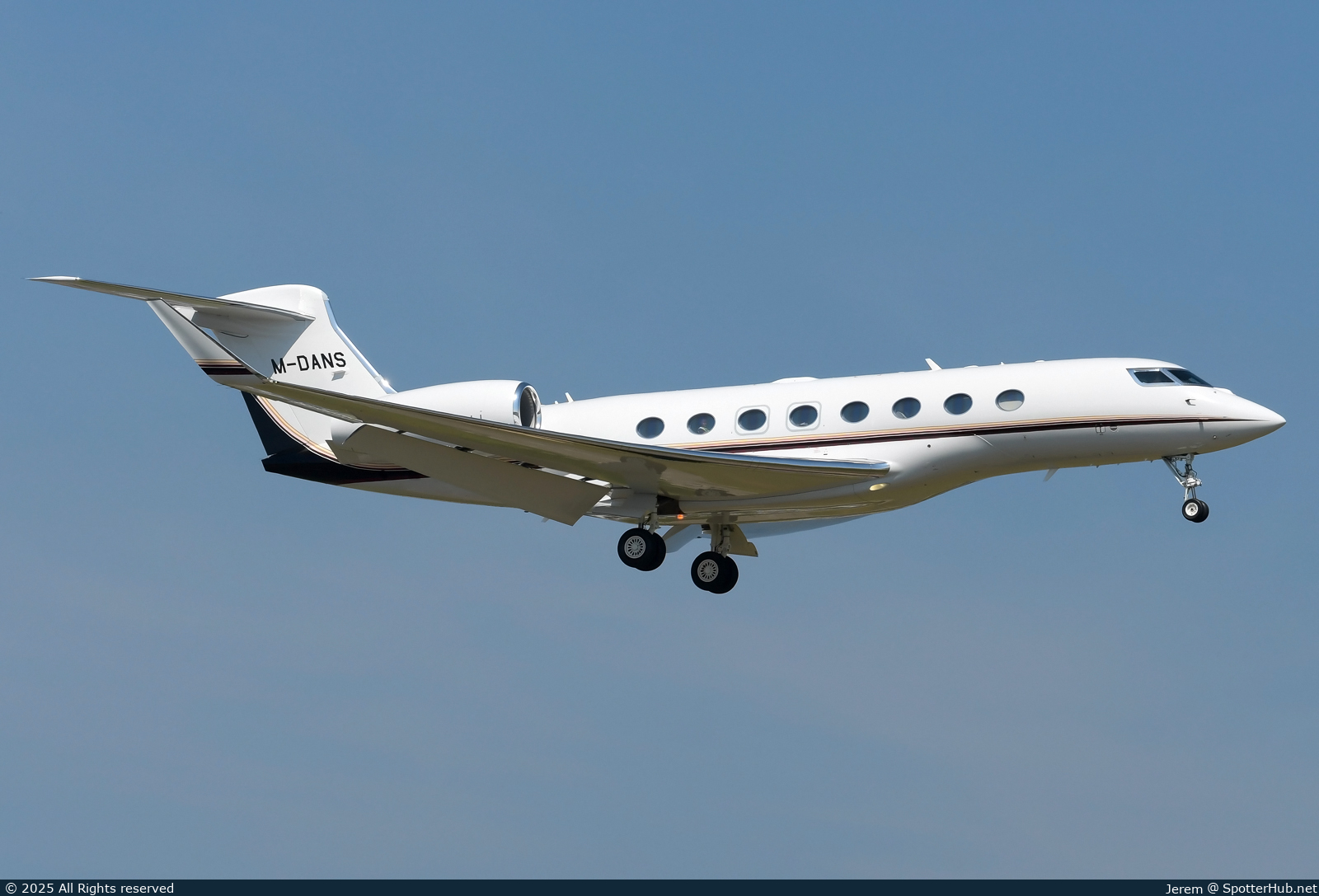 Photo of M-DANS - Gulfstream G650ER operated by Executive Jet Charter