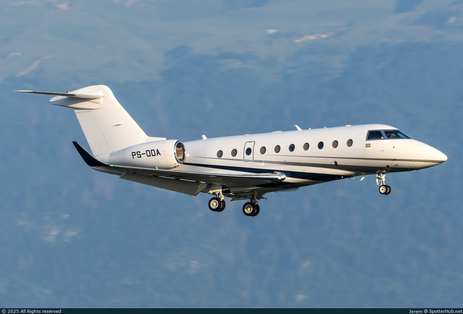 Photo of PS-DDA - Gulfstream G280 operated by Private