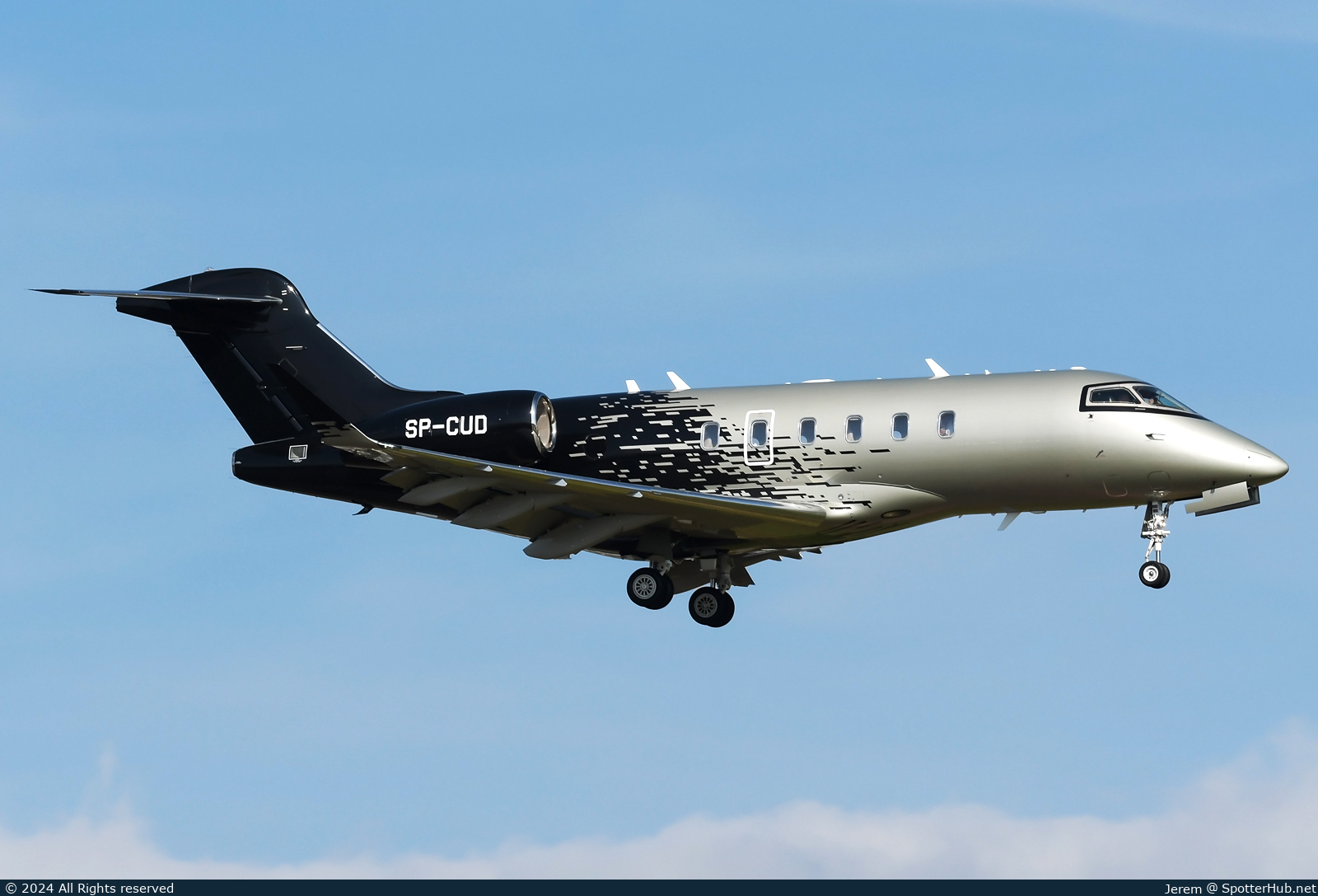 Photo of SP-CUD - Bombardier Challenger 3500 operated by Jet Story