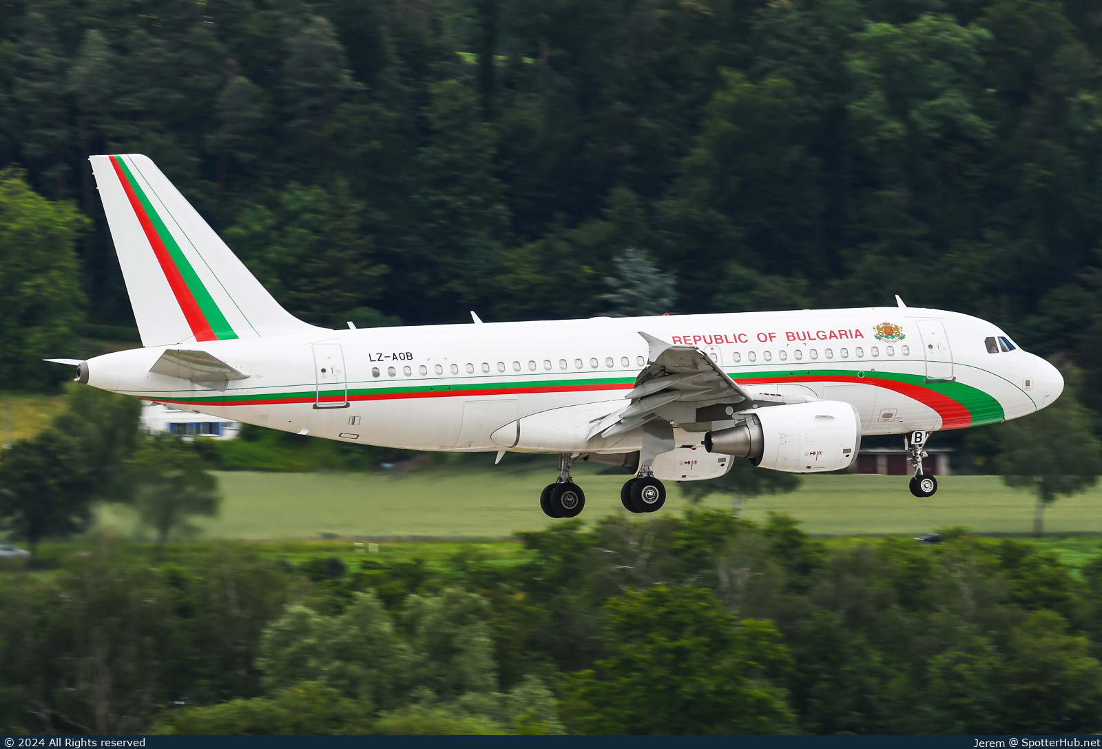 Photo of LZ-AOB - Airbus A319-112 operated by Government of Bulgaria