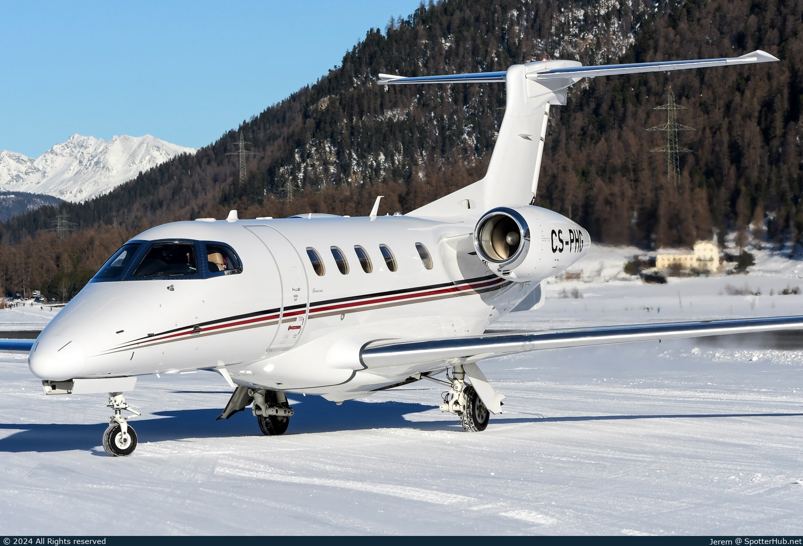 Photo of CS-PHG - Embraer Phenom 300 operated by NetJets Europe