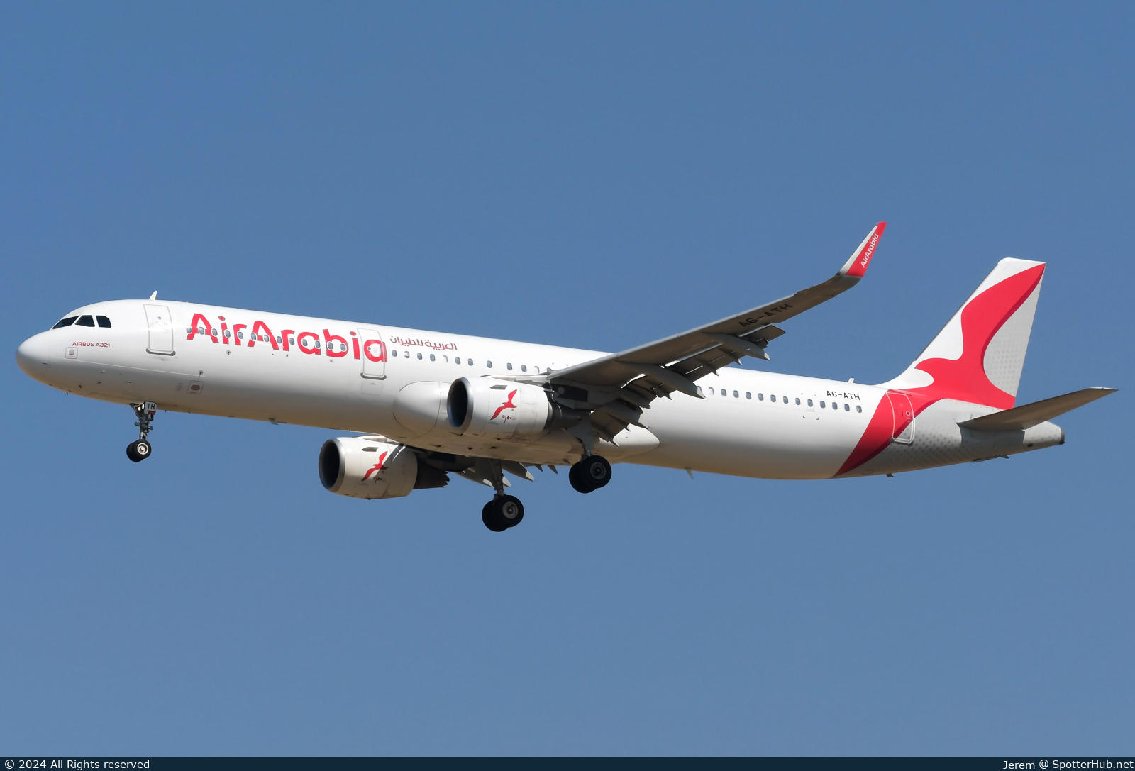 Photo of A6-ATH - Airbus A321-211 operated by Air Arabia