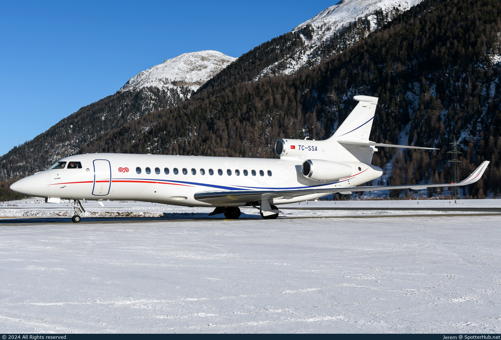 Photo of TC-SSA - Dassault Falcon 8X operated by Setair