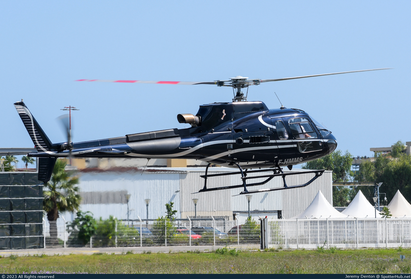 Photo of F-HMMS - Aérospatiale AS350B3 Écureuil operated by Jet Systems Hélicoptères Service