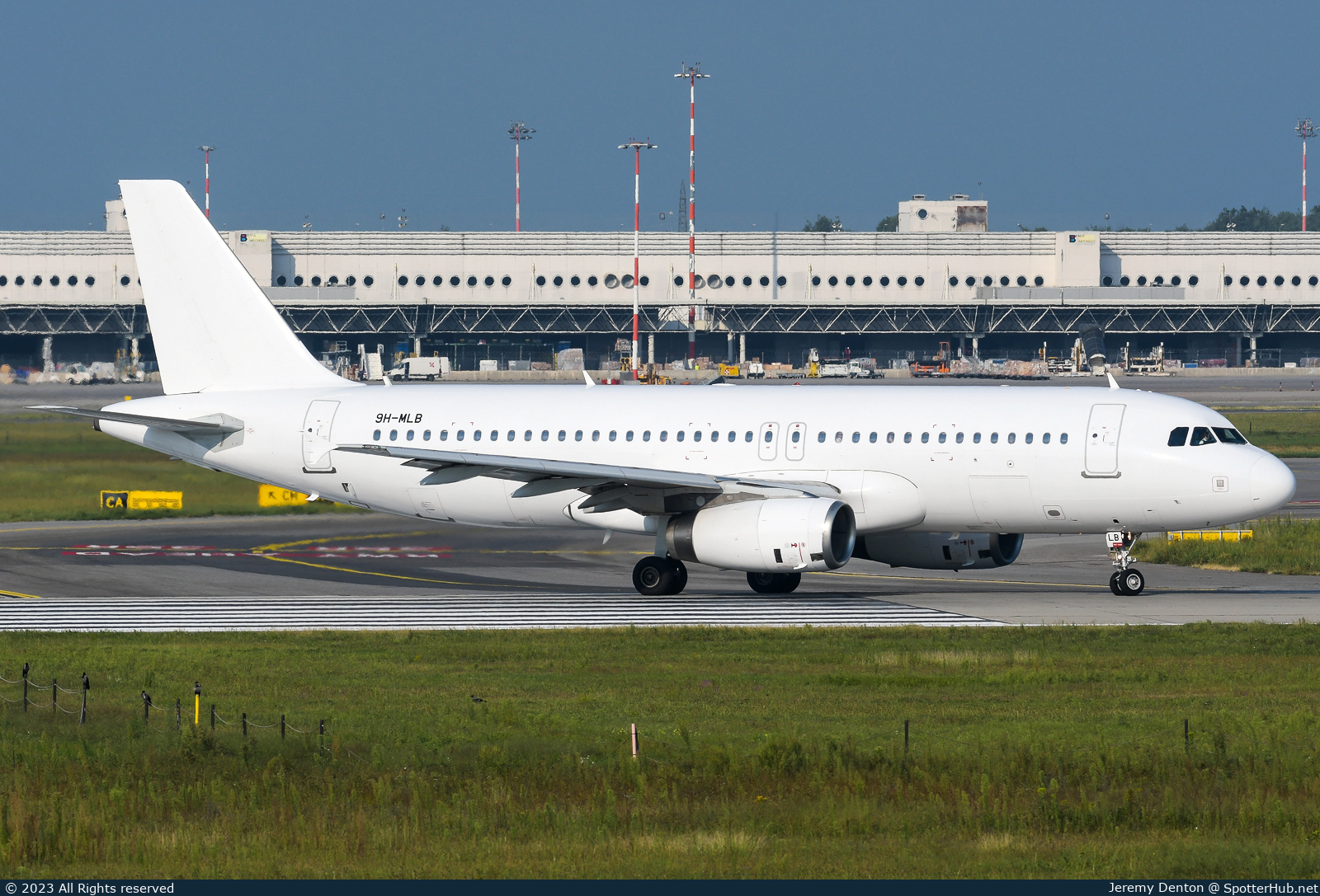 Photo of 9H-MLB - Airbus A320-232 operated by Eurowings (opb Avion Express Malta)