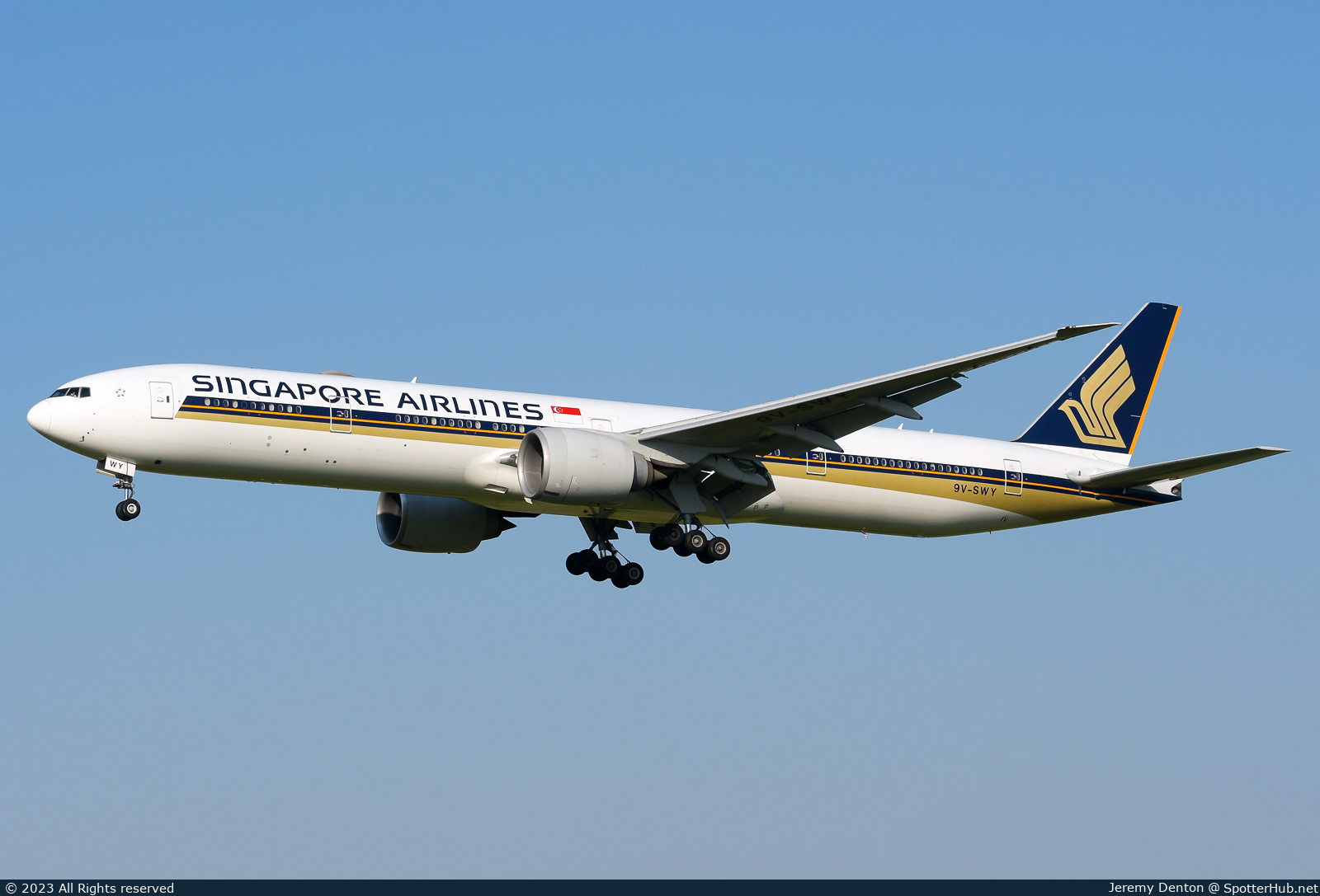Photo of 9V-SWY - Boeing 777-312(ER) operated by Singapore Airlines