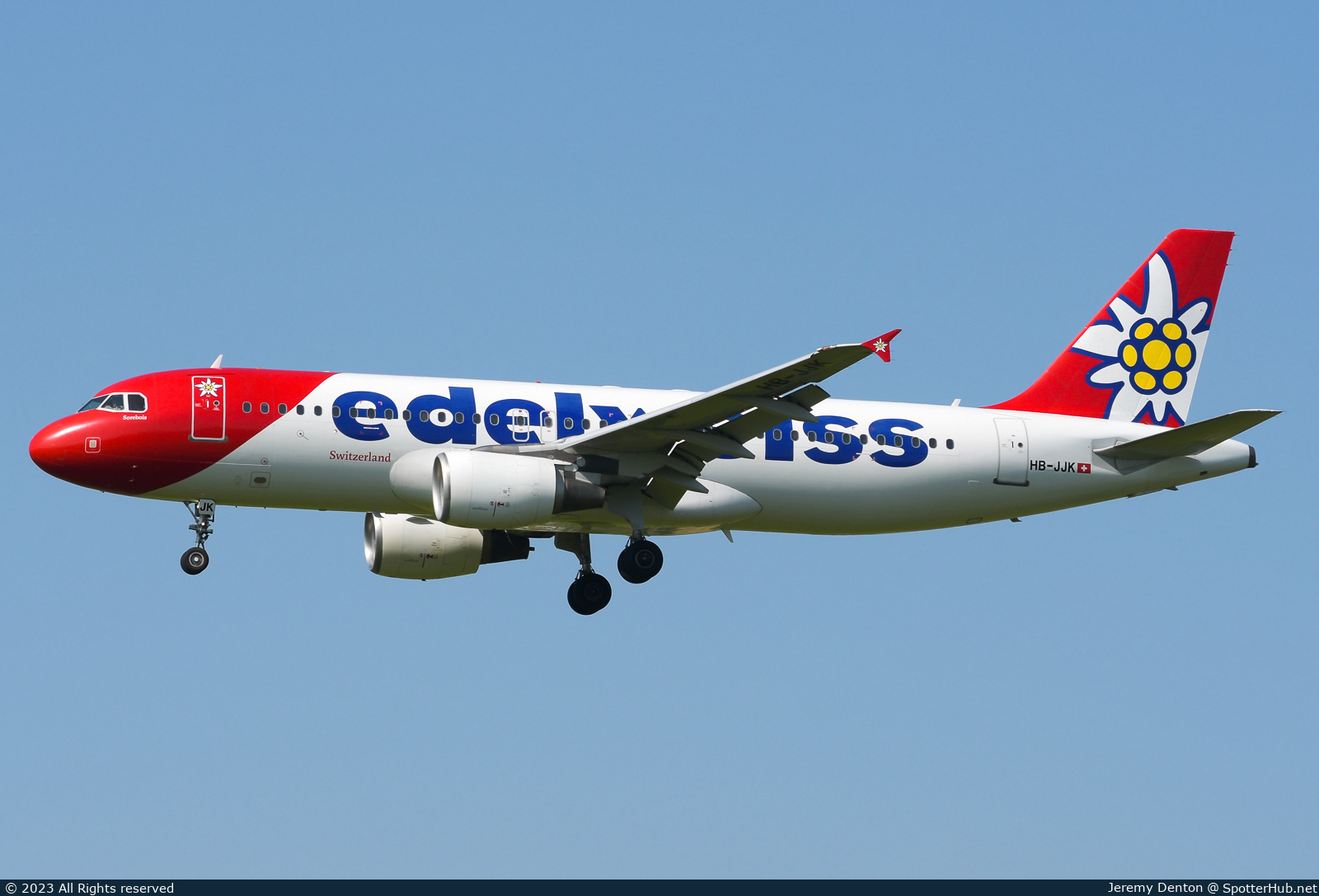 Photo of HB-JJK - Airbus A320-214 operated by Edelweiss Air