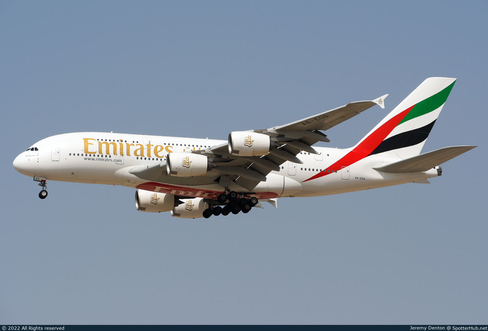 Photo of A6-EOG - Airbus A380-861 operated by Emirates