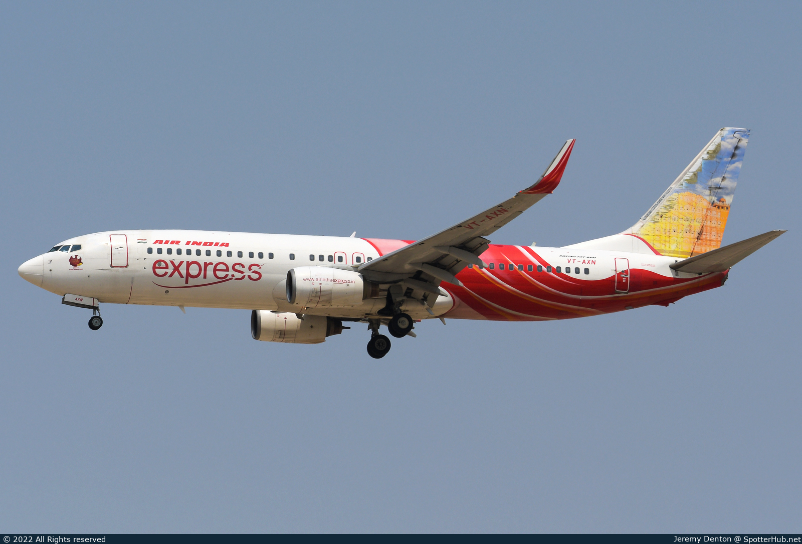 Photo of VT-AXN - Boeing 737-8HG operated by Air India Express