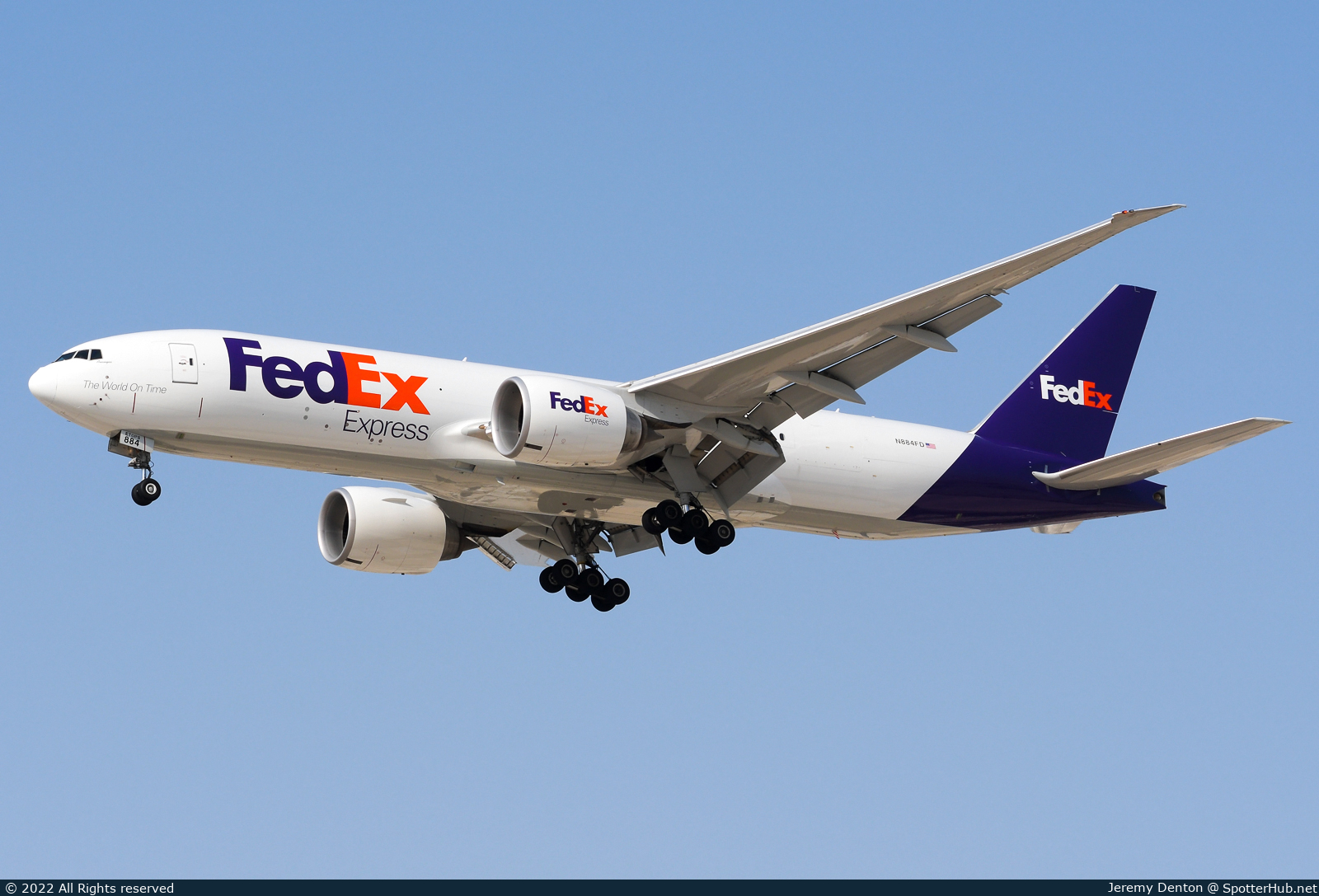 Photo of N884FD - Boeing 777-FS2 operated by FedEx