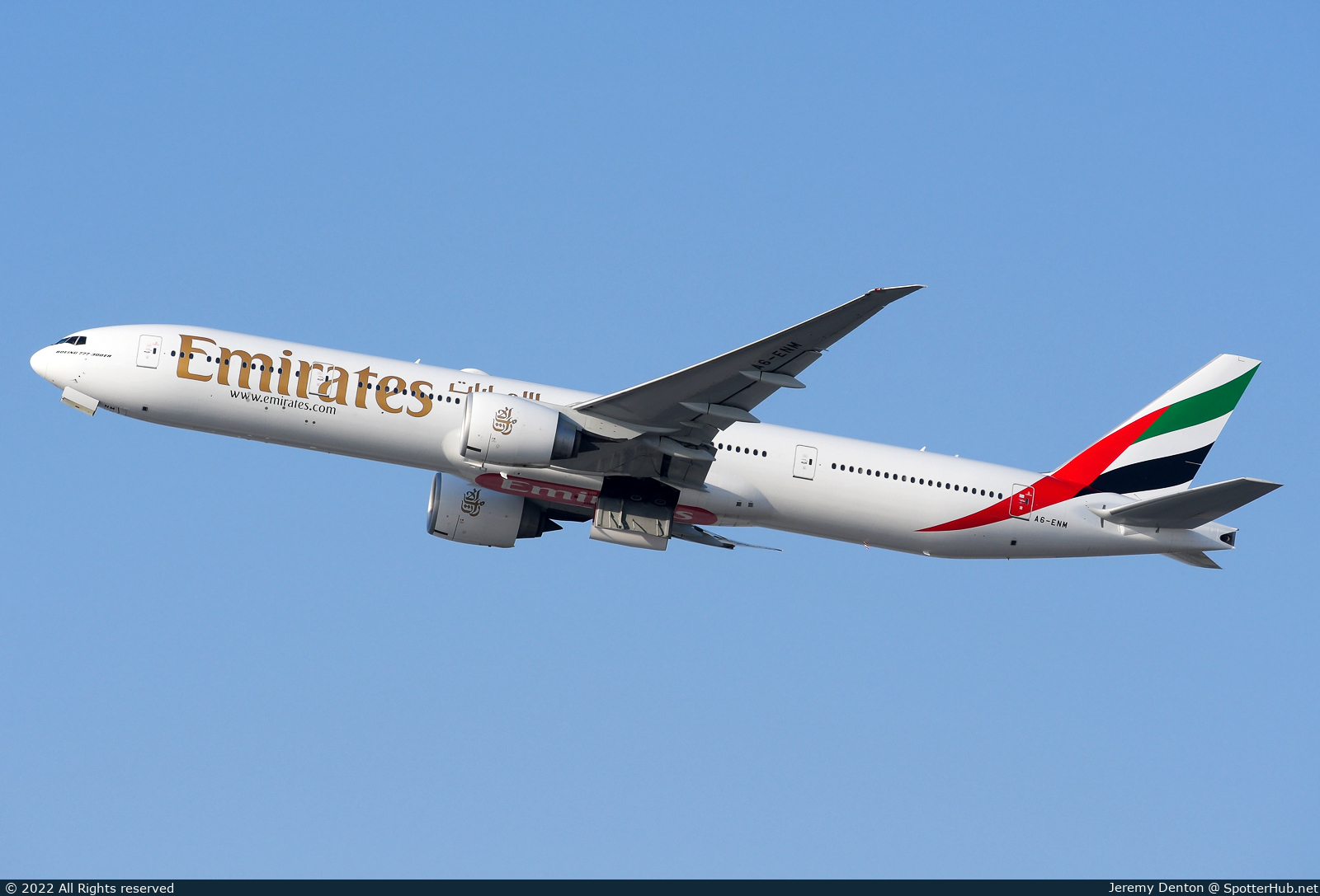Photo of A6-ENM - Boeing 777-31H(ER) operated by Emirates