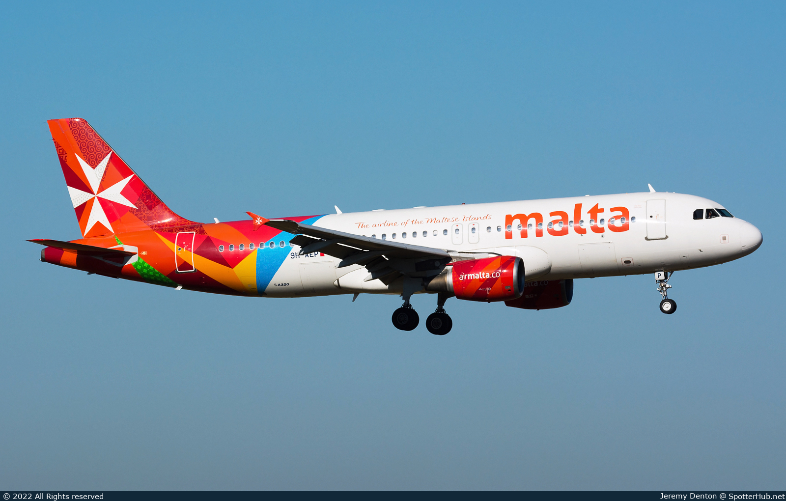 Photo of 9H-AEP - Airbus A320-214 operated by Air Malta