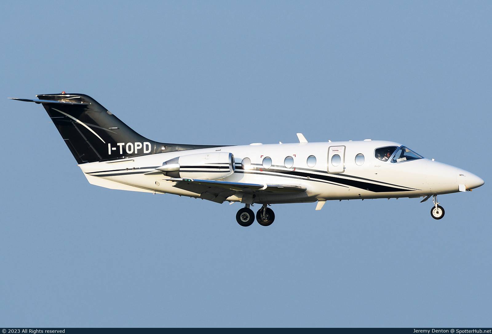 Photo of I-TOPD - Hawker Beechcraft 400A operated by TopJet Executive