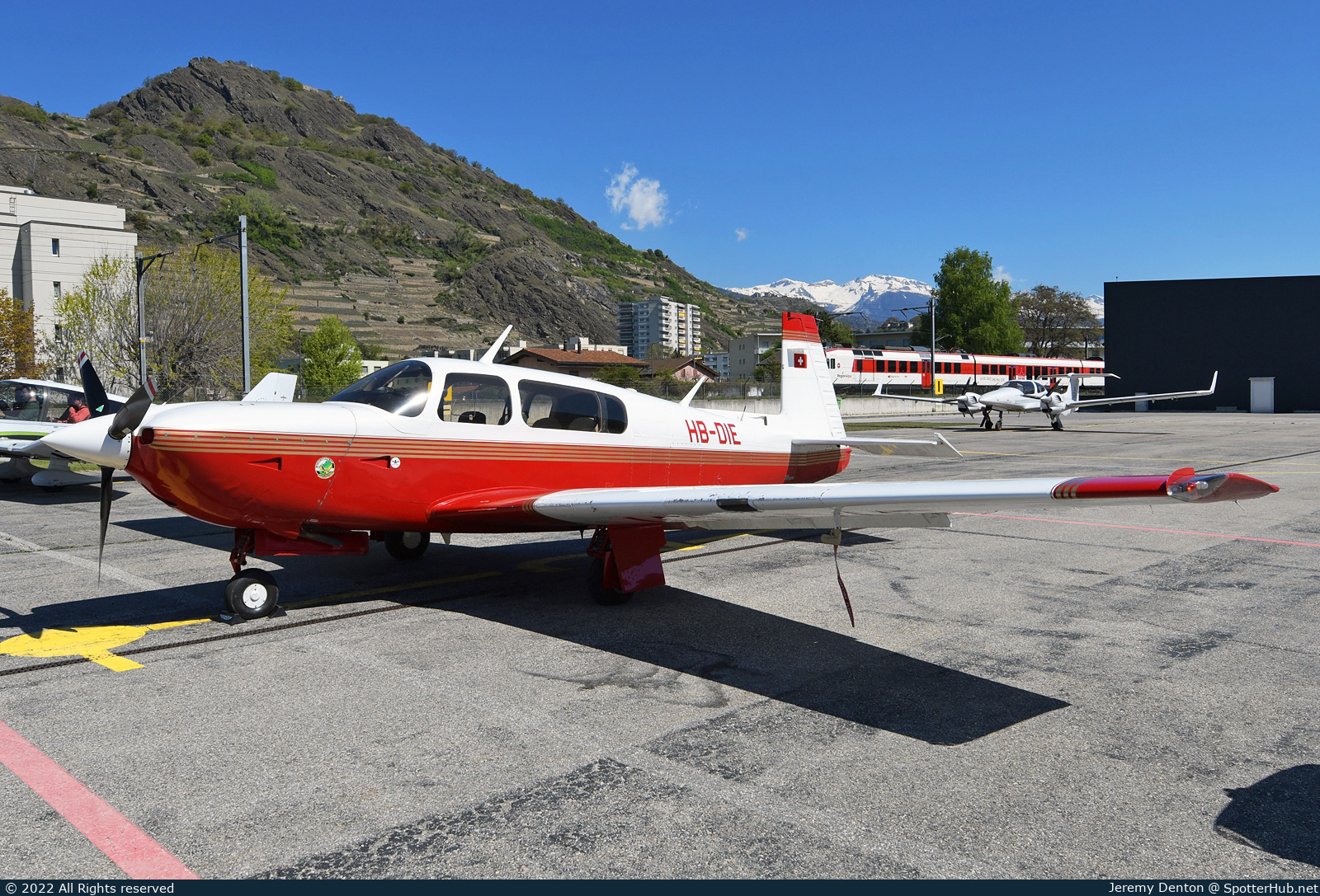 Photo of HB-DIE - Mooney M20R Ovation operated by Motorfluggruppe Chur