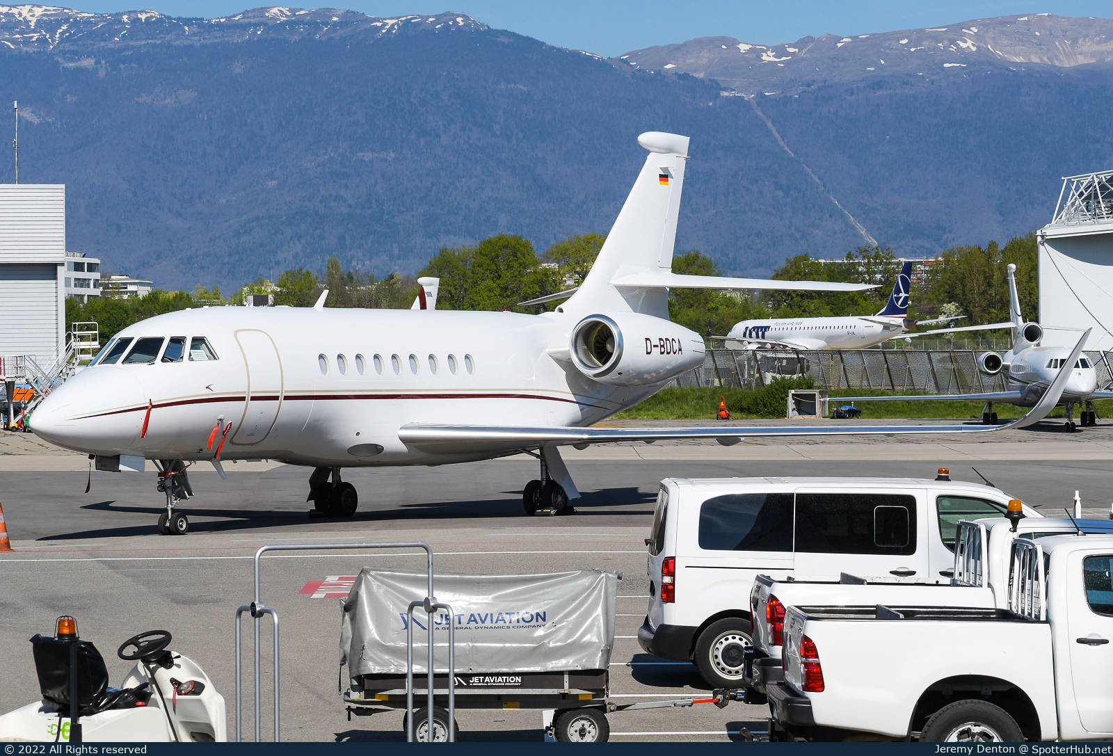 Photo of D-BDCA - Dassault Falcon 2000LX operated by DC Aviation