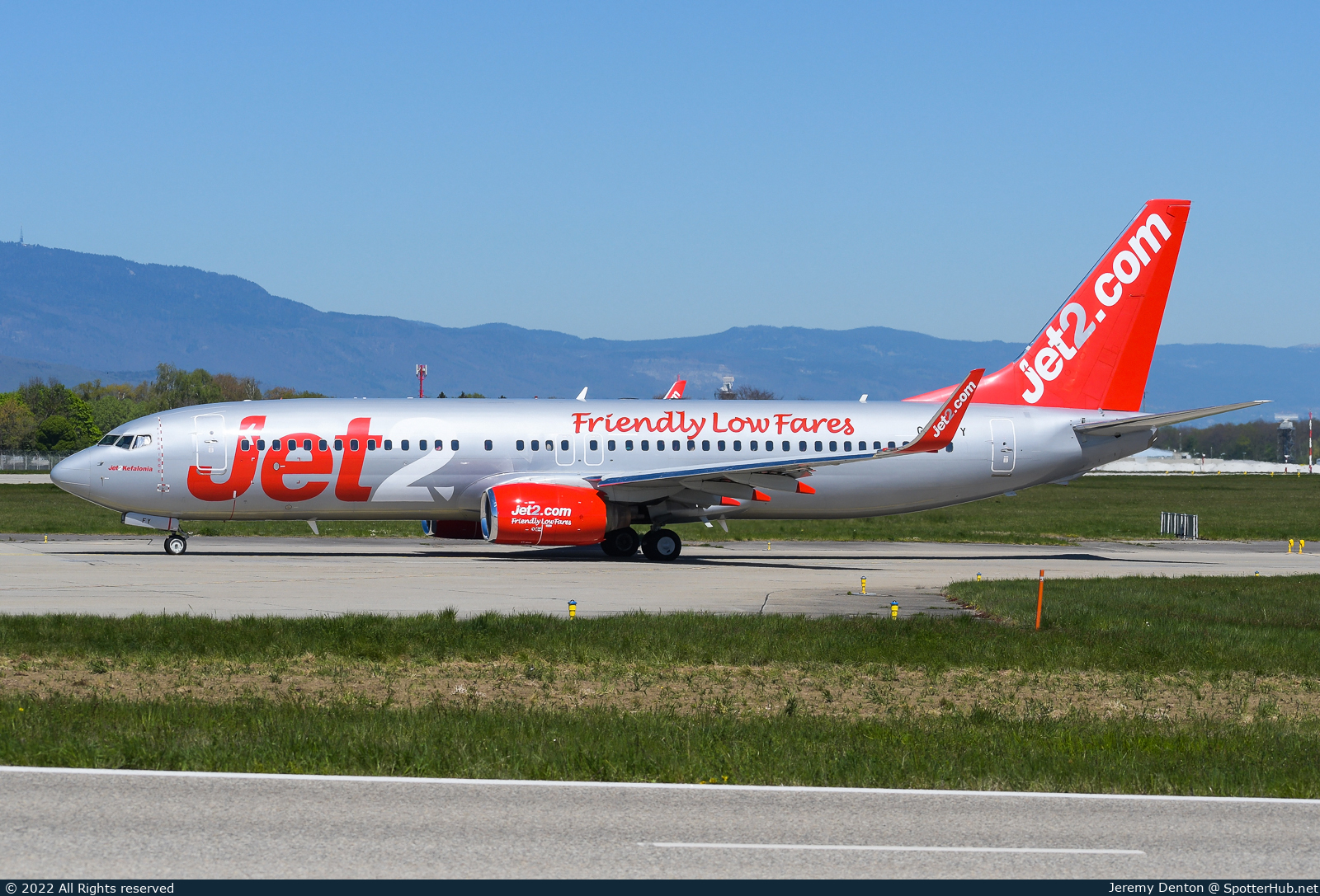 Photo of G-GDFY - Boeing 737-86Q operated by Jet2